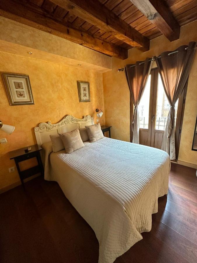 Hostal Segovia Adults Only Εξωτερικό φωτογραφία