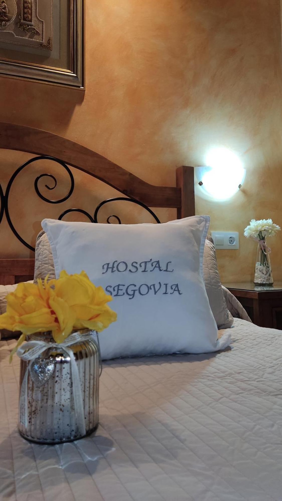 Hostal Segovia Adults Only Ξενοδοχείο Δωμάτιο φωτογραφία