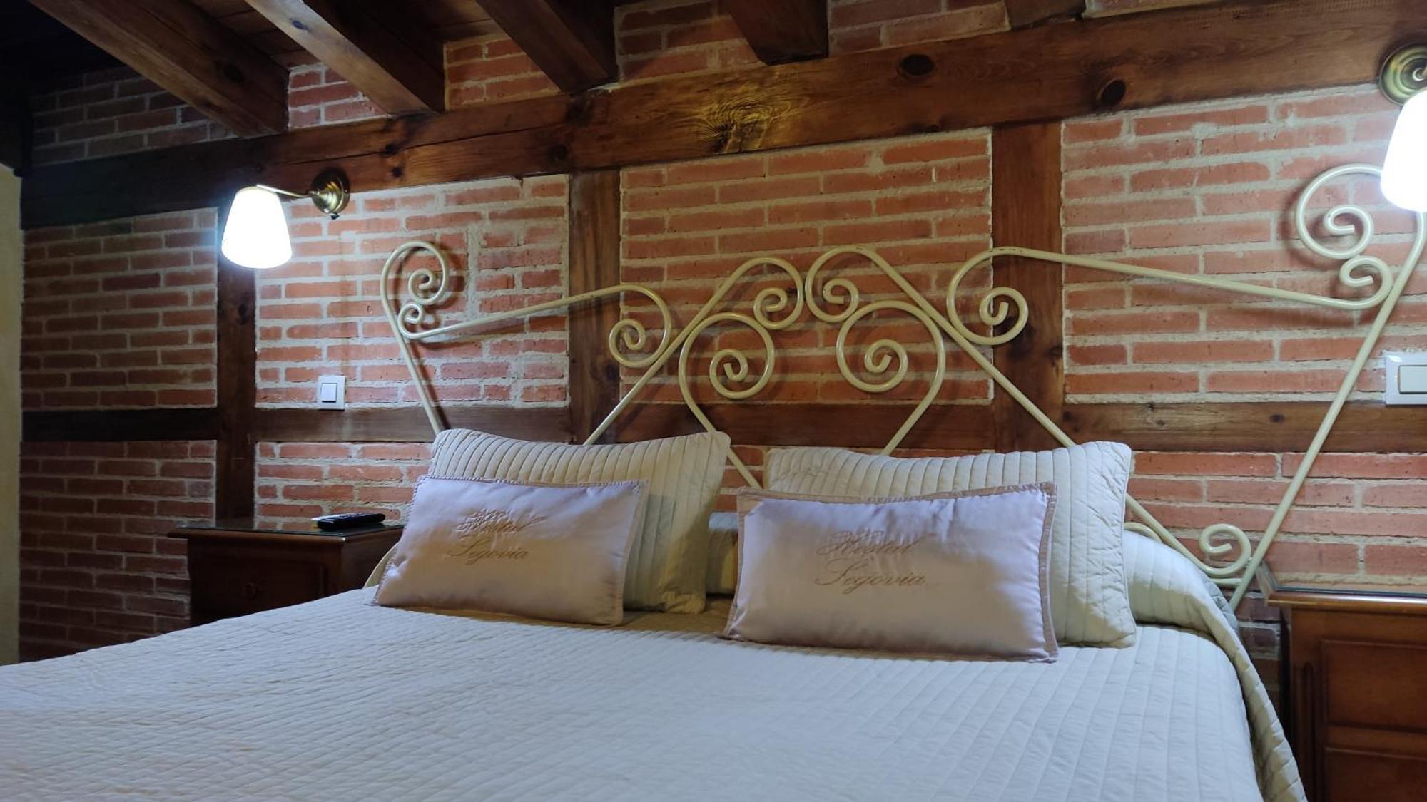 Hostal Segovia Adults Only Ξενοδοχείο Δωμάτιο φωτογραφία