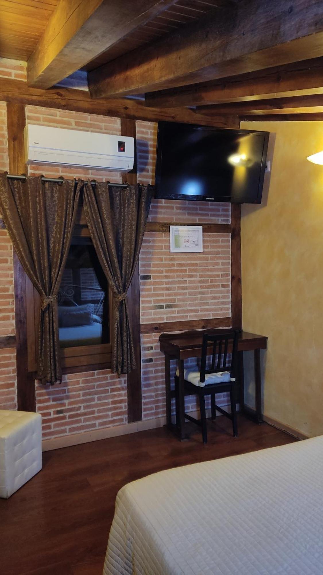 Hostal Segovia Adults Only Ξενοδοχείο Δωμάτιο φωτογραφία