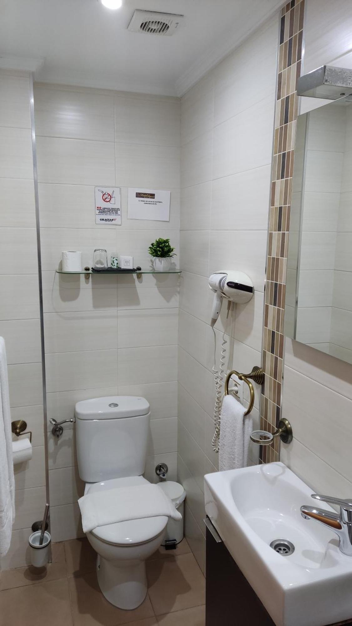 Hostal Segovia Adults Only Δωμάτιο φωτογραφία