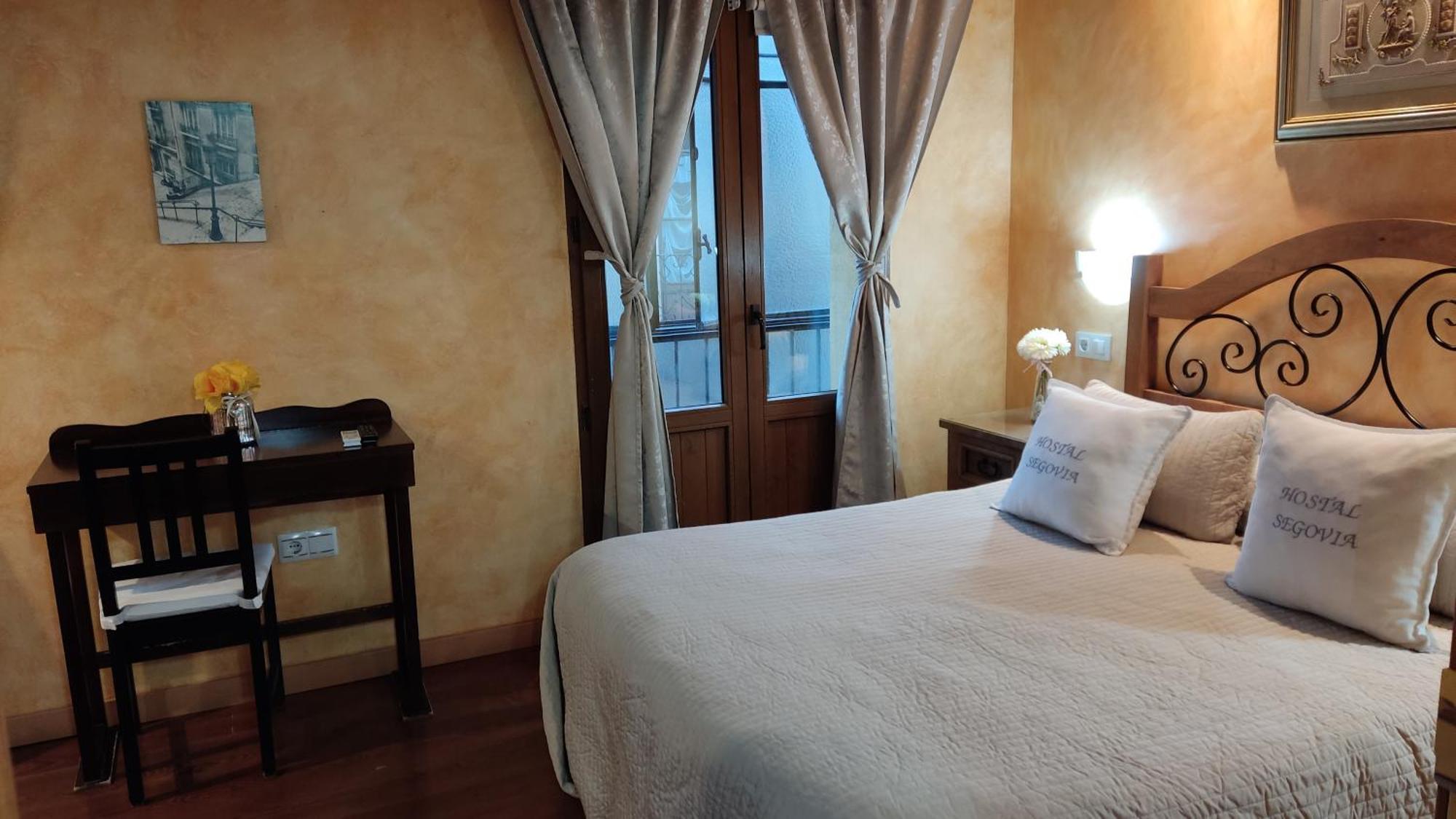 Hostal Segovia Adults Only Δωμάτιο φωτογραφία