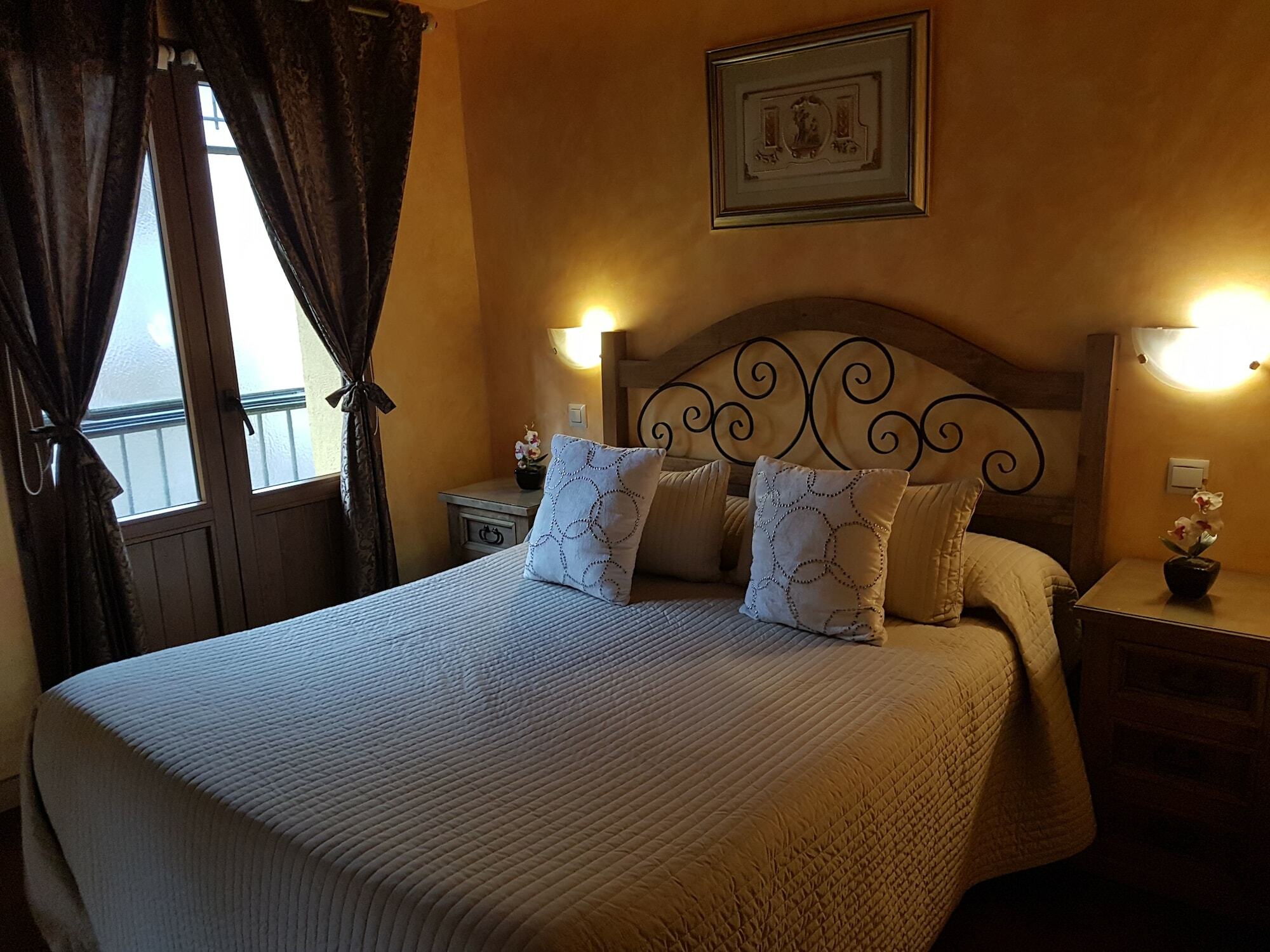 Hostal Segovia Adults Only Εξωτερικό φωτογραφία